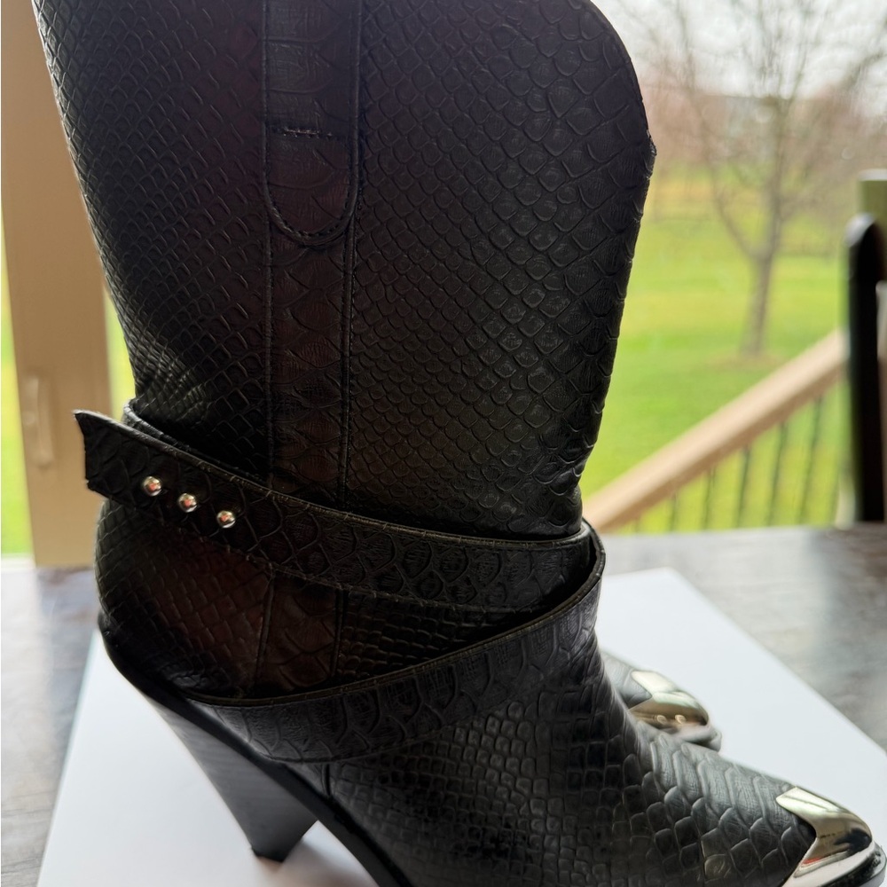JustFab Black Snake-Embossed Western Ankle Boots with Silver Toe Caps